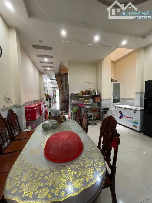 Bán nhà 1 trệt 2 lầu KDC Phú Gia 2, Trảng Dài, Biên Hòa, 97m2, giá 6 tỷ 200.
