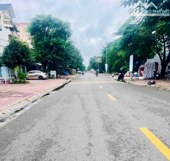 BÁN NHÀ MẶT TIỀN 1T2L NGUYỄN THIỆN THUẬT RỘNG 30M CÓ VỈA HÈ - (5x20)FULL THỔ CƯ 8.88 TI