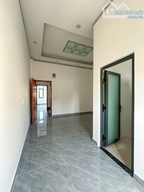 NHÀ 3 TẦNG SIÊU ĐẸP - TOẠ LẠC NGAY NGÃ 4 VŨNG TÀU