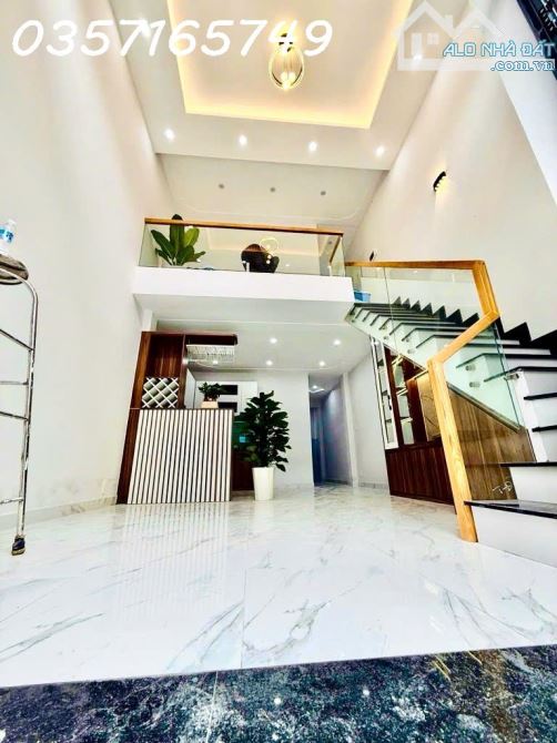 BÁN NHÀ 1 TRỆT 1 LỬNG FULL NỘI THẤT – GIÁ CHỈ 5 TỶ 250 TRIỆU – HẺM 160 - TRỤC ĐƯỜNG CHÍNH