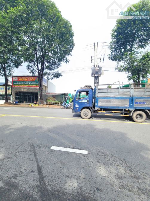 Bán đất 6x15m, mặt tiền Hai Bà Trưng p. Đông Hòa gần sân vận động