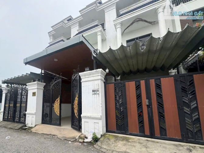Bán nhà 1 trệt 2 lầu sổ riêng thổ cư p. Tân Phong