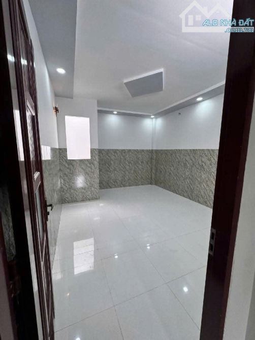 4 tầng 35m2 ngay trục đường PHAN ĐĂNG LƯU trung tâm quận Bình Thạnh chỉ 4,1ty