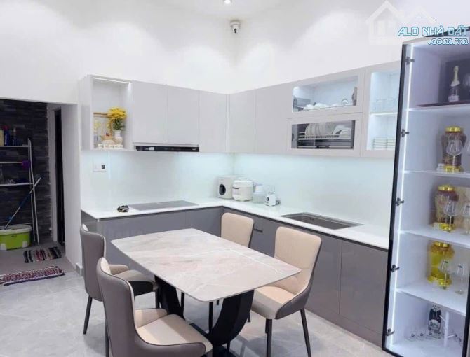 Ô TÔ ĐỖ CỬA - ĐƯỜNG XE TẢI NÉ – 4 TẦNG ĐƯỜNG 38 – HIỆP BÌNH CHÁNH – NHỈNH 5 TỶ.