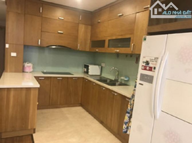 Cho thuê căn hộ duplex chung cư 83 Trường Chinh, 80m2, 2pn, đồ cơ bản, giá 10 triệu/tháng