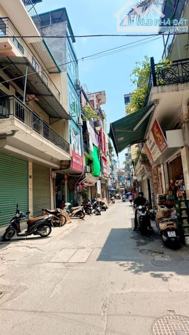 LÔ GÓC, MP TRUNG LIỆT, BÁN ĐẤT TẶNG NHÀ 3 TẦNG, MT 10M DT 135M2