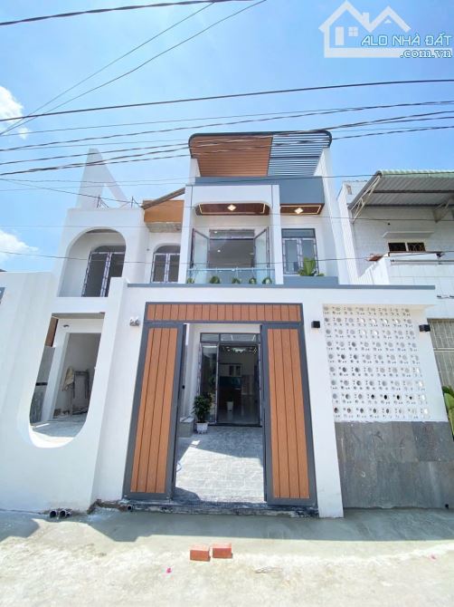 Bán Gấp 2 Căn Nhà Mới Tinh - Ngã 3 Mỹ Hạnh - Giáp Hóc Môn - 5x16 từng căn - Full Nt