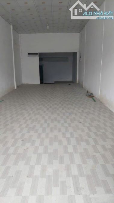 Căn nhà đang cho thuê có dòng tiền ngay Tân Xuân, Hóc Môn có diện tích 64m2, 850trieu