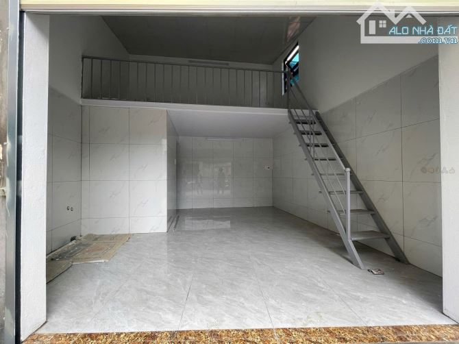 Bán nhà nhỏ 55m2 ở Tân Xuân Hóc Môn giá 800tr sẵn sổ hồng riêng