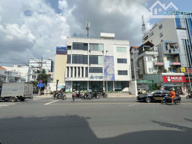 Bán Nhà Góc 2MT Đào Duy Anh – Hoàng Minh Giám, DT 17x5m, 5 Tầng, HĐT 115tr/th, Giá 45 Tỷ