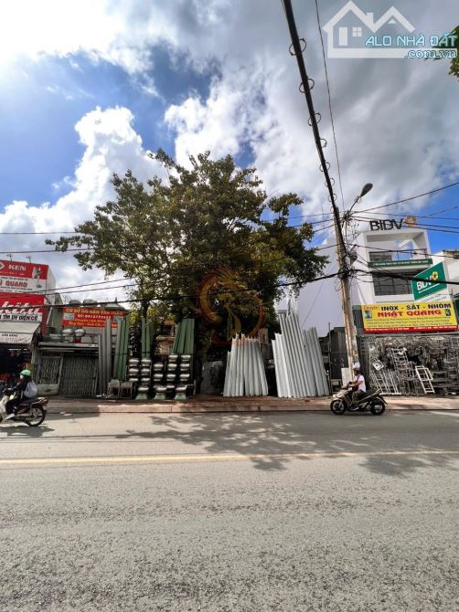 120 tỷ! Bán đất MT Đ. Nơ Trang Long, Q. BT – 12.5x35m – 560m2.