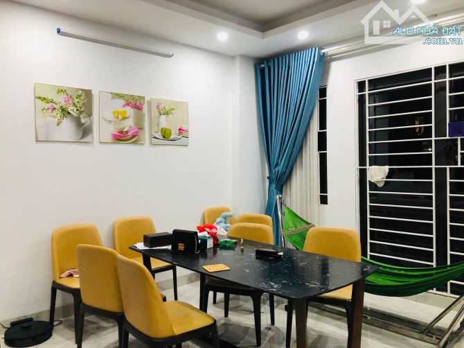 Bán nhà Kim Hoa: 22m2*4T chỉ 5 tỷ 3, đủ công năng, ngõ ba gác, trước nhà thoáng, gần phố,