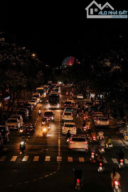 Nguyễn Đình Thi, Cẩm Lệ biệt thự 3 tầng 1050m2 12 phòng ngủ, 4 hồ bơi