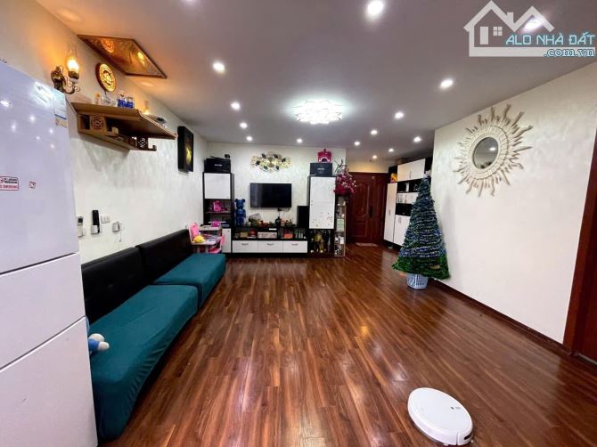 Chuyển công tác cần bán gấp căn 3 ngủ 83m toà CT6 Xa La - Hà đông giá chỉ 4.x tỷ