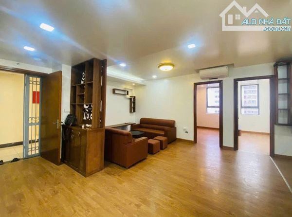 Bán chung cư Tân Tây Đô - Giá 4.9 tỷ. Sổ đỏ 95m2 - 3 phòng ngủ. Đường Vạn Xuân, Quốc lộ 3