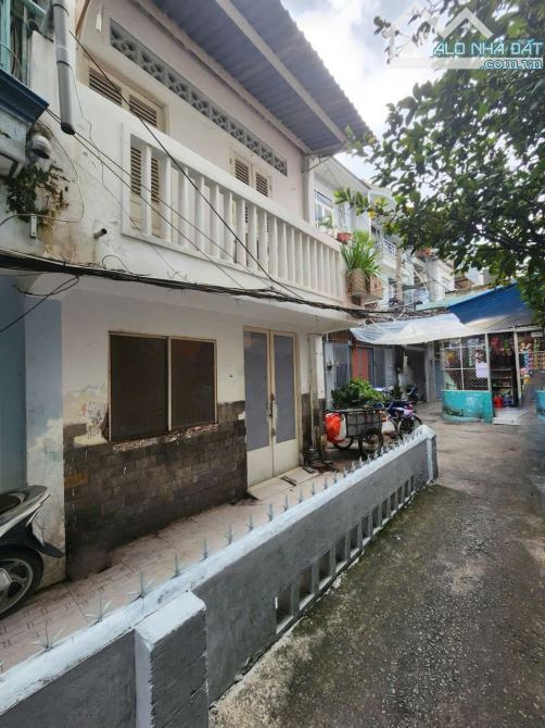⭐️⭐️ Nhà Lô góc SHR 2 tầng 40m2 – Trường Sa Bình Thạnh