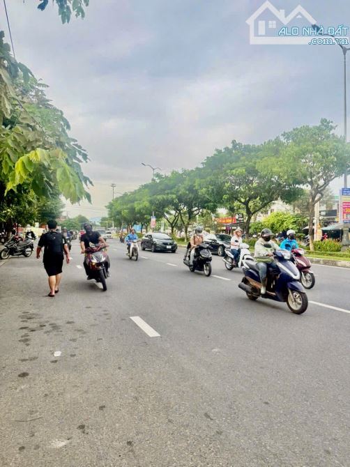 Bán đất 2 mặt tiền đường Trần Đại Nghĩa vị trí kd tốt ngay gần ĐH FPT sát Trần Đại Nghĩa