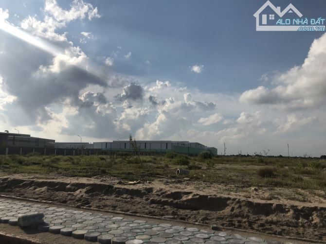 Chuyển nhượng 25.000m2 đất khu Công nghiệp Việt Yên (Bắc Ninh mới)