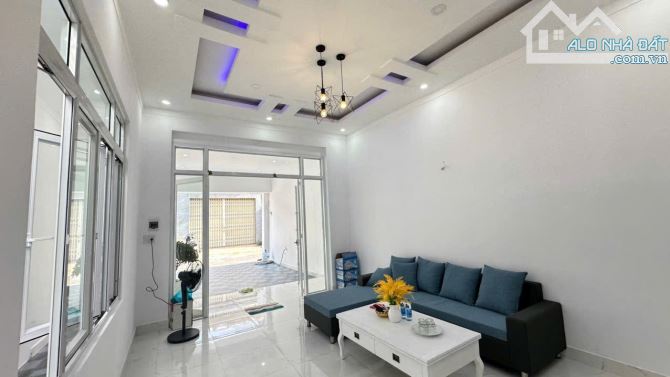 Nhà hẻm cấp 1 đường Amakhe, 3,85ty