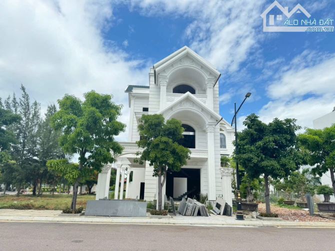 Bán căn biệt thự đẹp tại khu đô thị Đại Phú Gia, phường Quy Nhơn Đông, tỉnh Gia Lai