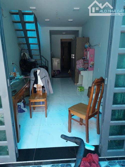 Bà Điểm (HM) bán nhà HXH dtich 128m2 ngang 8m gần đường QL22 giá 5,47tỷ