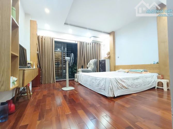 bán nhà Phạm Văn Đồng siêu phẩm 40m2 nhà đẹp QH ổn định 6 tầng giá cực rẻ