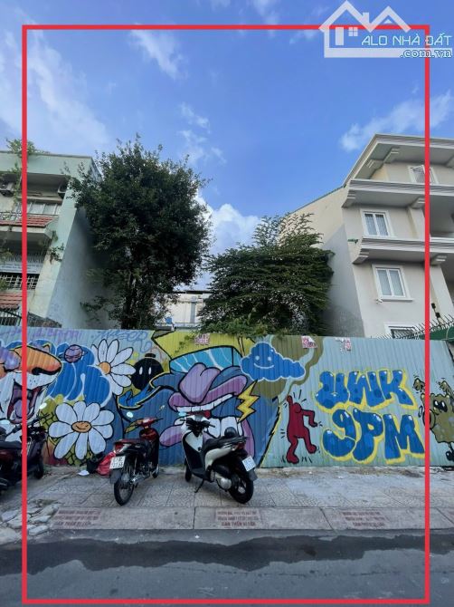 Bán gấp khuôn đất 4 Nguyễn Thành Ý, Q.1, 12.5x20m, CN: 238m2, CTXD: H + 7 Tầng, giá 109 tỷ