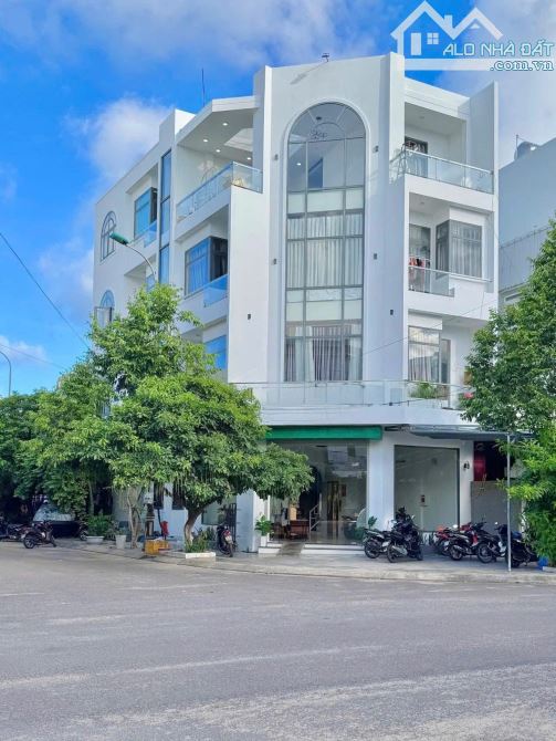 CĂN GÓC 2 MẶT TIỀN HOMESTAY 3 TẦNG THANG MÁY – THU NHẬP HƠN 35 TRIỆU/THÁNG TẠI TRUNG TÂM