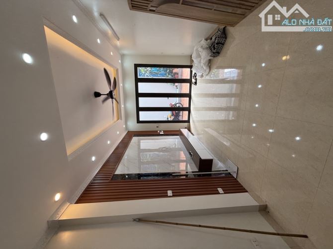 Bán nhà đẹp Ngọc Thụy Long Biên ngõ cực nông 10m o tô 34m 5 tầng 6 tỷ (TL)