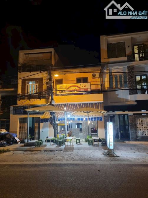 Rất tốt! Nhà 2 lầu,2mặt tiền 82m2 mặt 5,5m đường Song Hào khu VIP VCN PHước Hải 6,4 tỷ