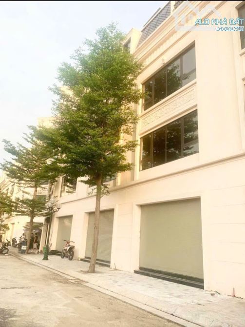 Bán căn LK Thanh Bình Đại Kim HM , 77m, xây dựng  85%, xây thô 5 tầng, ô chờ thang máy,195