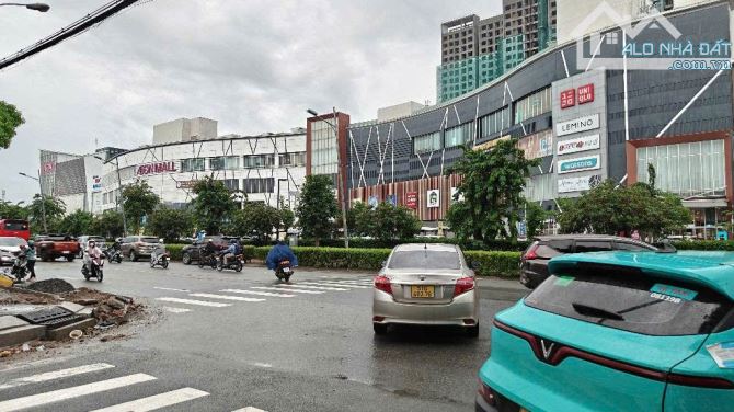 BÁN ĐẤT TẶNG NHÀ CẤP TỨ  - MT KD SẦM UẤT – NGAY AEON  – KHU TÊN LỬA - Chỉ:13.9 tỷ(TL)