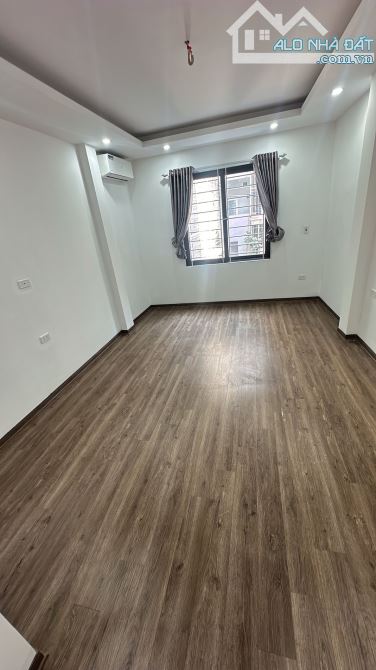 Bán nhà Tôn Đức Thắng – 54m² – 5 tầng – gần ô tô!
