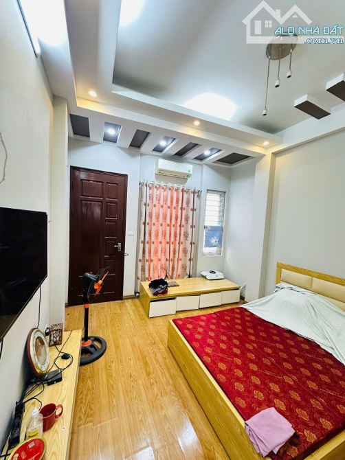 Bán nhà Ô Chợ Dừa – 44m² – 4 tầng – Ngõ trước nhà rộng 4m, gần phố!