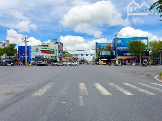 Bán 550m2 MT đường Trần Hoàng Na . Hiện đang cho thuê