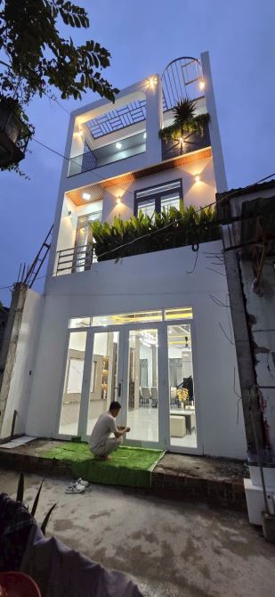 Nhà đẹp long lanh - Mới full nội thất 3 tấm giá chỉ nhỉnh 5 toi