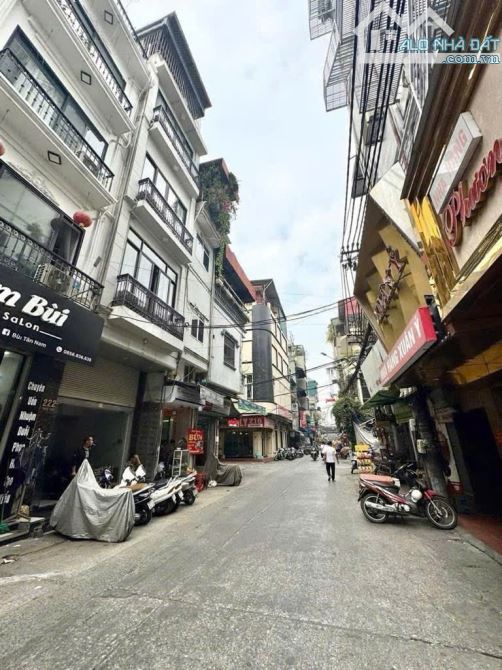 Hoàn Kiếm * Mặt Phố Kinh Doanh – 5 Tầng Ôtô Lùi Nhà – Sổ Nở Hậu 9,78 Tỷ ( có thương lượng