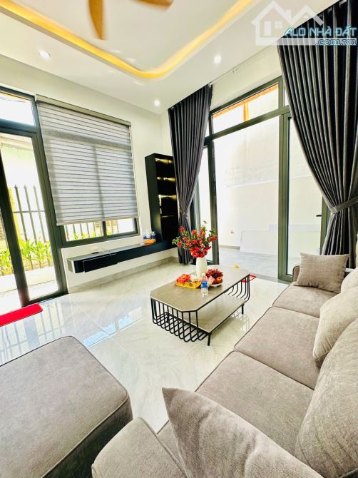 Chính chủ cần bán nhanh căn nhà 3 tầng đường tô hiệu. Hòa Minh