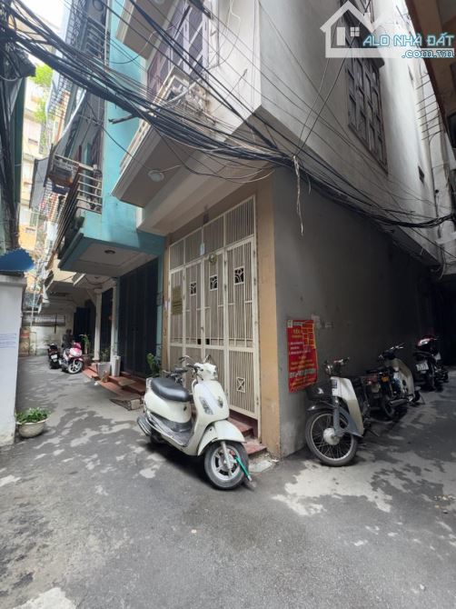 Bán nhà lô góc Nguyễn Chí Thanh 2 thoáng, gần ô tô, kinh doanh nhỏ, 30mx6 tầng. 8.7 tỷ