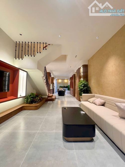 Nhà 3 tầng kiệt Ông Ích Khiêm - Hải Châu Full Nội Thất giá chưa tới 6ty