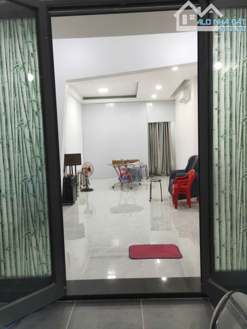 Bán Nhà 1 Trệt 1 Lầu, DT Đất 93m2 Đường 297 Phước Long B