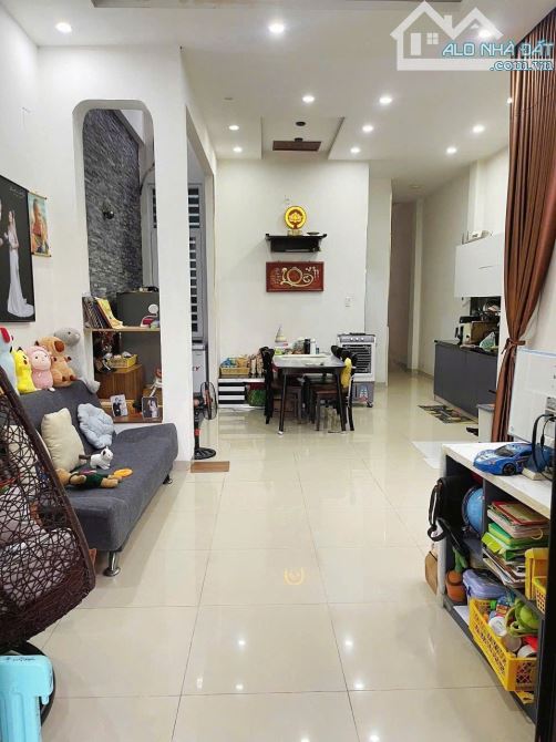 🔥 HOT HOT HOT – CỰC HIẾM 🔥 ⚡ NHÀ GÁC LỬNG PHỐ TÂY – SÁT BIỂN MỸ KHÊ ⚡  📐 Công năng đầy