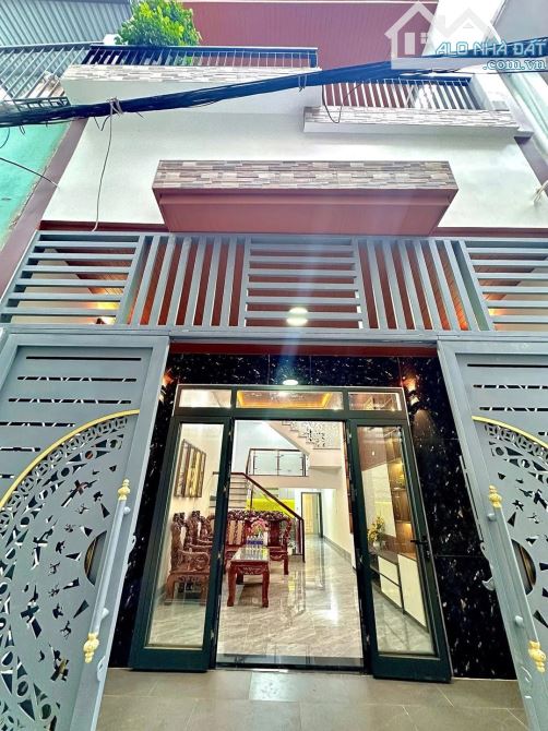Bán 1 nhà lớn tặng 1 nhà nhỏ gần chợ Thanh Khê _ Cù Chính Lan