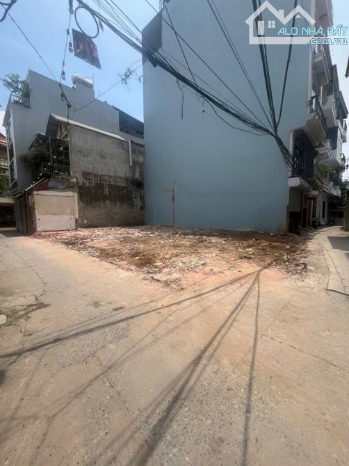 Bán 2 Lô Đất Ngõ 68 Ngọc Thụy, Long Biên, 52m2, MT5m, Phân Lô, Ô tô, Giá rẻ