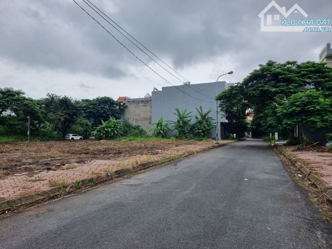 Bán Lô 60m2 Mặt Đường Thông Khu Phân Lô An Trì Hùng Vương 2,485 tỷ