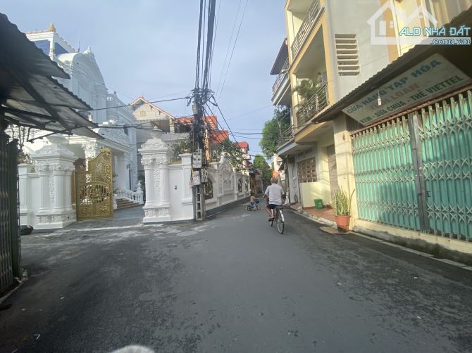 NHÀ 3 TẦNG,LÔ GÓC,ĐƯỜNG THÔNG,Ô TÔ ĐỖ CỬA,CÁCH CẦU NHẬT TÂN 500M