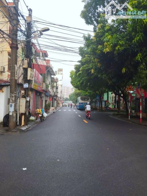 Bán Đất Phố Giang Biên, 75m2, 16.4 tỷ - mt 5.3m - ôtô tránh  - Phân lô ôtô tránh đỗ ngày đ