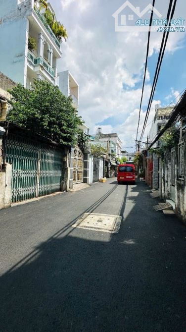 BÁN NHÀ Ô TÔ TRÁNH, TRƯỜNG CHINH Q12, 62,5M2, 4.02 TỶ