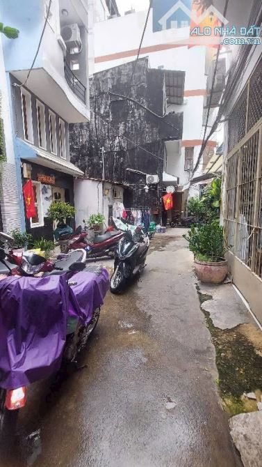 🏠🏠NHÀ 3 TẦNG MỚI VÀO Ở NGAY - XÓM CHIẾU Q.4 - CHỈ NHỈNH 2 TY XÍU 💲