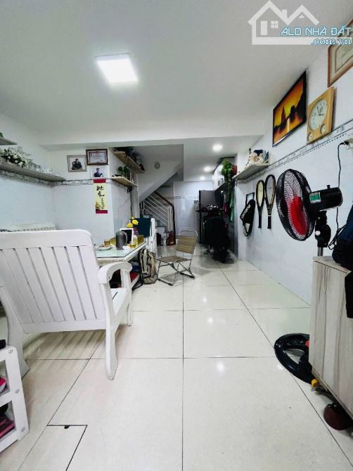 BÁN NHÀ HẺM 125D NGUYỄN THỊ TẦN, P.2, QUẬN 8, 25M2